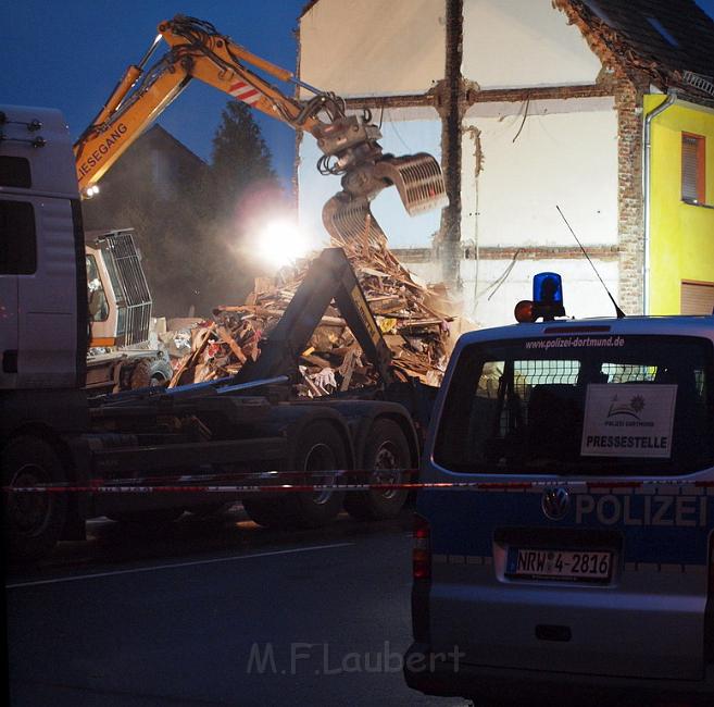 Hausexplosion Bruehl bei Koeln Pingsdorferstr P601.JPG